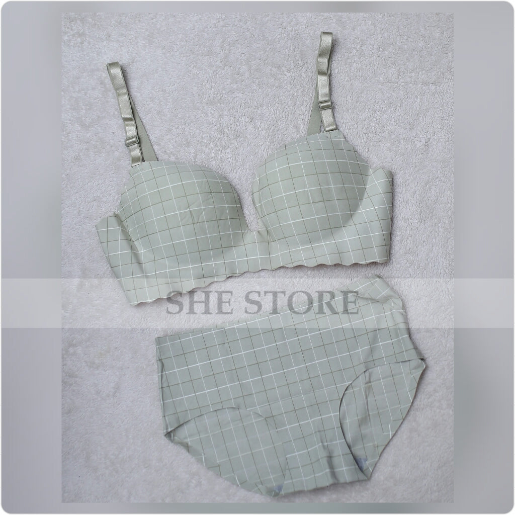 Check Soft Padded Bra Set With Premium Quality